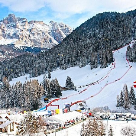 Hotel Dolomiti ลาวิลลา ภายนอก รูปภาพ