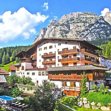 Hotel Dolomiti ลาวิลลา ภายนอก รูปภาพ