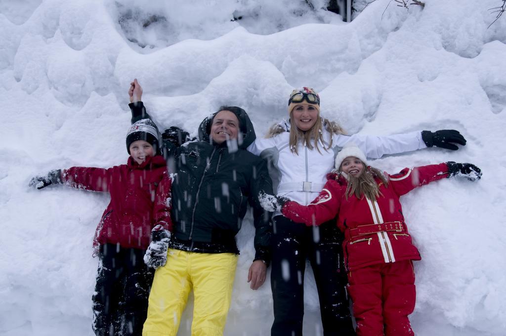 Hotel Dolomiti ลาวิลลา ภายนอก รูปภาพ