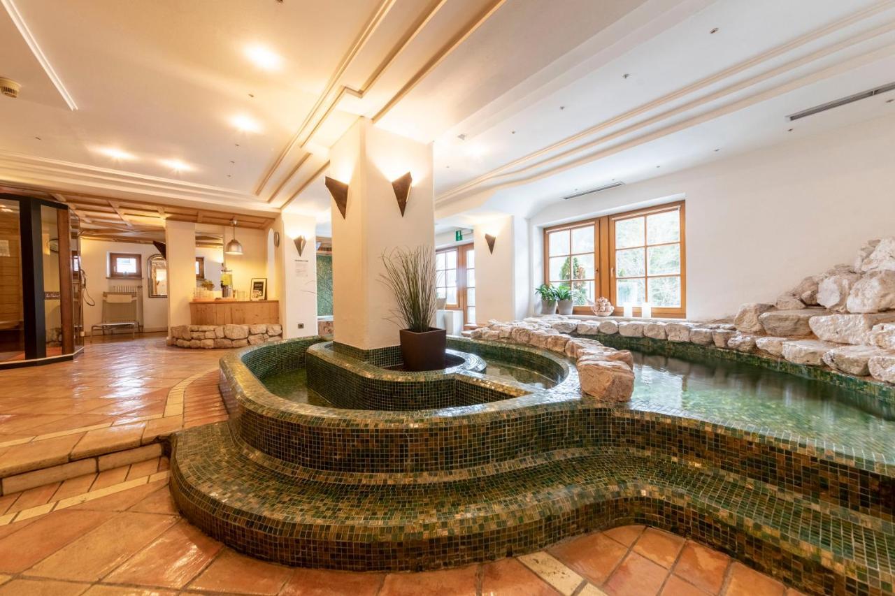 Hotel Dolomiti ลาวิลลา ภายนอก รูปภาพ