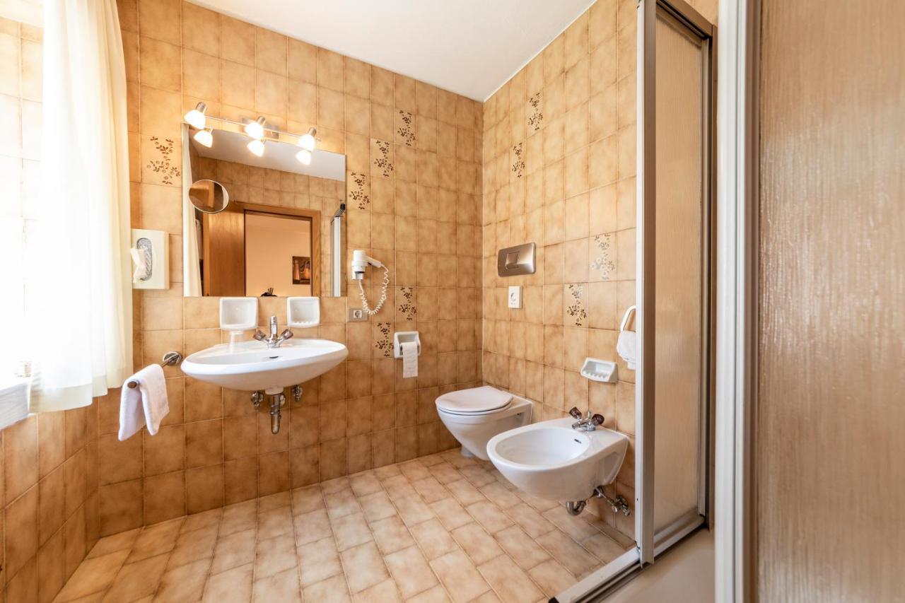 Hotel Dolomiti ลาวิลลา ภายนอก รูปภาพ