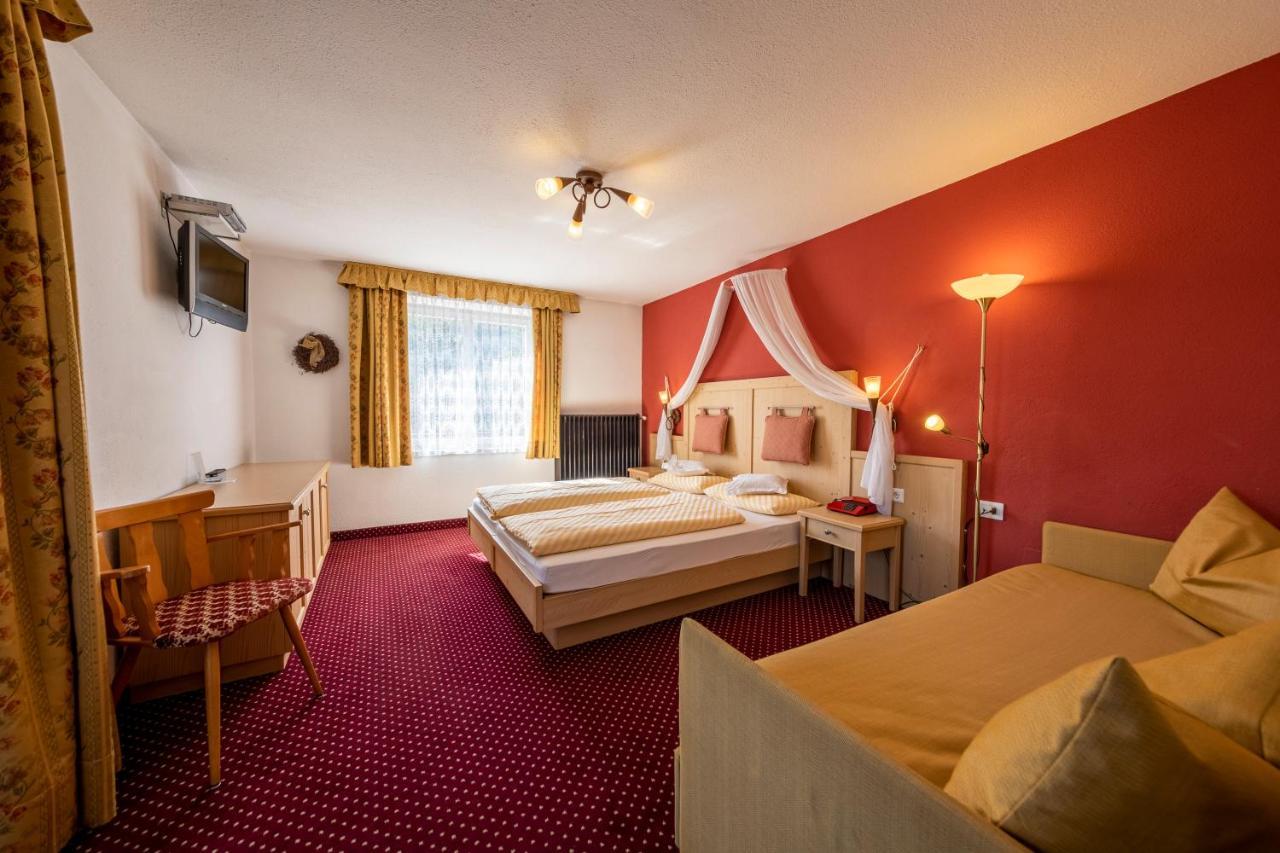 Hotel Dolomiti ลาวิลลา ภายนอก รูปภาพ